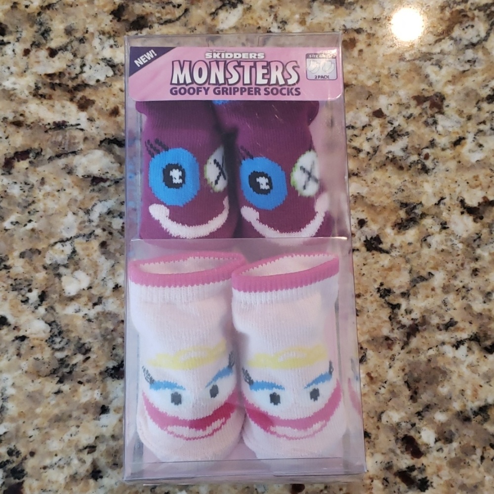 New in box fun infant socks